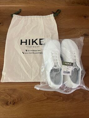 Hike Footwear HF Stride White Barefoot Lace Up Sneakers Women Size 9 EU 40 NWT